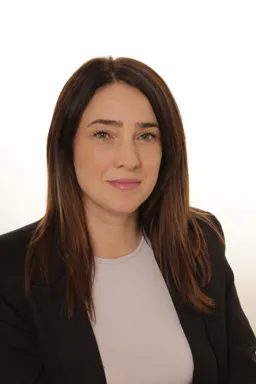 Andreea, Ihre persönliche Pflegeberaterin